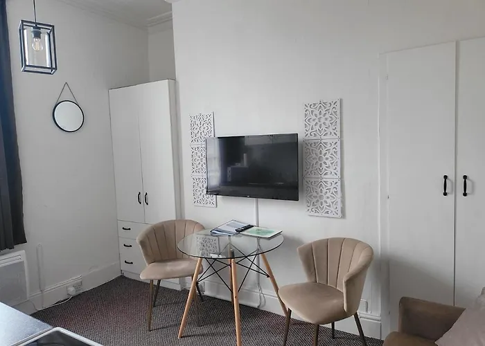 Lejlighed Sea Side Flat 3 With Fast Wifi And Free Parking *